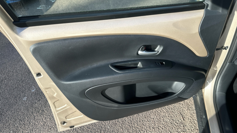 Toyota Aygo X 1.0 VVT-i Edge 5dr Petrol Hatchback